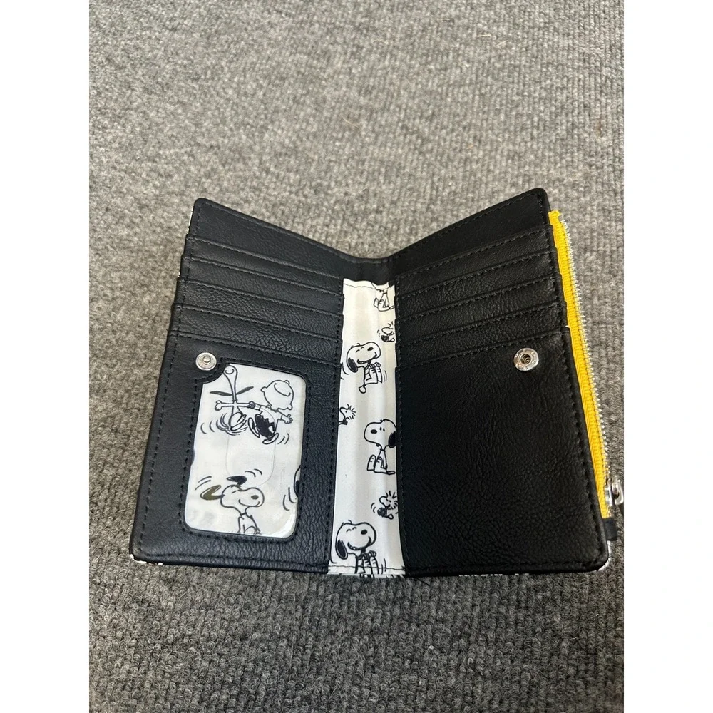 Loungefly Peanuts Snoopy & Woodstock Black Wallet Credit Card Holder Bi-Fold Zip